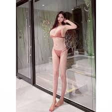 該選擇傲人G 胸、還是逆天長腿？原來點開SWAG 人氣王「Bella」的影片就能一次滿足- COOL-STYLE 潮流生活網