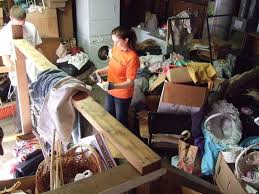 People who have compulsive hoarding disorder show many common traits. Understanding Hoarding Disorder And How To Help A Hoarder Clean
