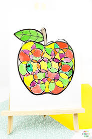 This picture seems almost like the apple is introducing itself. Back To School Circle Print Apple Art Arty Crafty Kids