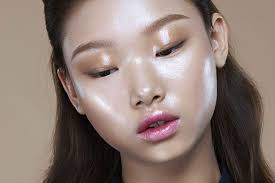 Makeup Trend Dissection Flawless Glowing K Beauty Glass Skin In 2020 Glass Skin Clean Beauty Makeup Skin Makeup