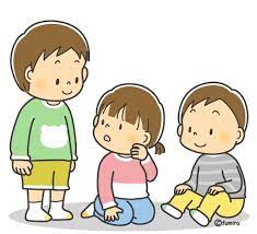 立っている子どもと座っている子ども カラー 子ども 子供 赤ちゃん