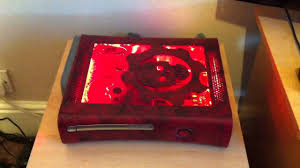 Gears of war thrusts gamers into a deep and harrowing story of humankind's epic battle for survival against the locust horde, a nightmarish race of creatures that. Xbox 360 Xenon Jtag Console With Gears Of War Case Mod Bring On Gears Of War 3 Youtube