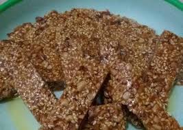 Heboh i ngintip ayu ting ting latihan, pelatihnya dapat untung banyak. Bagaimana Menyiapkan Ting Ting Kacang Vs Wijen Yang Enak Banget Kreasi Masakan