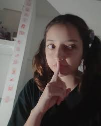 Nadie tiene que enterarse de lo nuestro 🔥