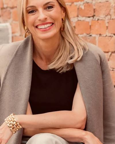 Dr. Elisabeth Nüdling (@lisanuedling) • Instagram photos and videos