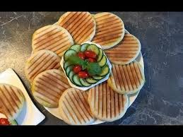 خبيزات بطبوط البانيني بعجين سحري وحشوة بطعم خيالي Marokkanische Panini Batbout Mit Leckere Fullung Youtube Lebensmittel Essen Lecker Fullung