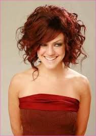 10 gute lockige asymmetrische bob lockige frisuren schone haare bob frisur