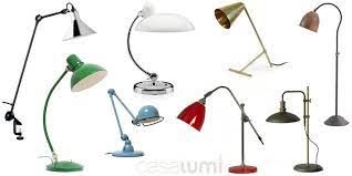 Tischlampen, die sich geschickt auch an den kleinsten schreibtisch anpassen, wie die architektenleuchte „n °201 von lampe gras, die sich an jeden tisch anschrauben lässt. Exklusive Schreibtischleuchten Aus Der Manufaktur Casa Lumi