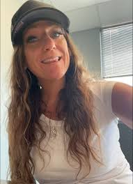 Hi guys! I've been sober over 10 years and wanted to introduce myself. I  have been