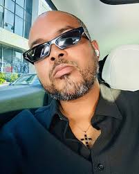 Jonathan Mouton (@jonathanmoutonofficial) • Instagram photos and videos