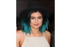 Taglio di capelli bob con frangetta · capelli corti con frangetta. Kylie Jenner Capelli Da Corti Blu A Rosa Baby Tutti Gli Hairstyle Della Piccola Kardashian Grazia It