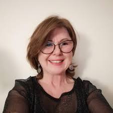 Fleetwood Fans! Check this out! 👀🎸 Rock the Rock Vol. 2 Performs  Landslide by Fleetwood Mac ‼ We're excited to officially welcome to the  Rock the Rock stage- Shannell Lewis! Shannell, joined