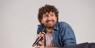 Jun 25, 2021 · nata a mosca da papà angolano e mamma afghana, mikaela si è trasferita in angola all'età di tre anni. Ad Acri In Scena Alessandro Siani Con Il Suo Felicita Tour