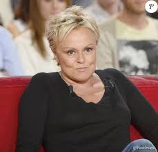 Muriel robin was born on august 2, 1955 in montbrison, loire, france as muriel marie jeanine robin. Muriel Robin J Ai Ete Enceinte Une Fois J Ai Fait Une Fausse Couche Purepeople