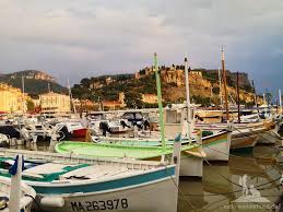 Cassis Hundewanderung In Die Calanques Wanderung Hunde Bucht