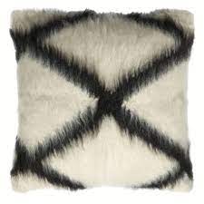 The wide zoom range makes this optical device ideal for hunting and bird watching, as well as spotting at the rifle range and even lunar observations. Coussin De Sol 100 Laine Traverser 90x90 Wool Handwoven Maisons Du Monde