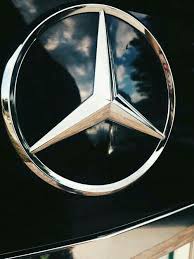 Pin By Mbenz Expert On Auto Mercedes Benz Wallpaper Mercedes Benz Logo Mercedes Logo