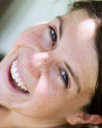 Sandra Annis's Instagram, Twitter & Facebook