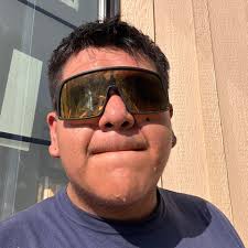 Ël Covarrubias (@alex96elpaisa) • Facebook