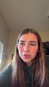 Abby 🌝 (@pickle.butter)