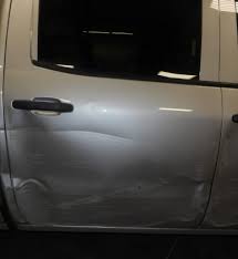 At csn collision centres we know how important it is to have your vehicle looking new. Scratch And Dent Repair Auto Paint Shop Barbosa S In Parkville