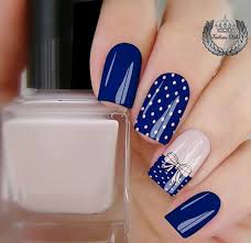 Ahora, las uñas están listas para la decoración. Decoracion Unas Manicura De Unas Unas De Gel Bonitas Unas De Maquillaje