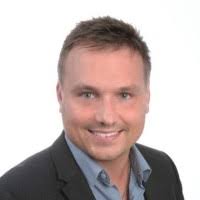 Stephan Fix's Instagram, Twitter & Facebook