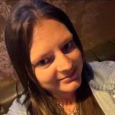 Does my book tree look ok in the corner?