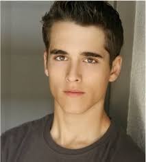 This Guy Is How I Pictured Tobias Four From Divergent Only His Jaw Could Be A Little Softer Brown Hair Brown Eyes Guy Brown Hair Green Eyes Brown Hair Men