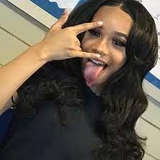 One Of The Most Amazing Girl Of Instagram Wce Nayy Who S Next Longtongue Mileycyruschallenge Uvula Mouthfetish Tongue Tonguefetish Hugetong