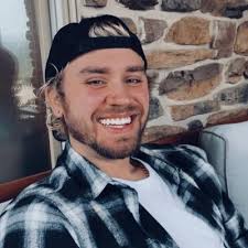 Marty Mcfly jr (@martynscott74)