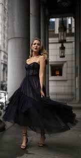 30 Dresses In 30 Days Day 19 Charity Gala Black Lace Tulle Bodice Style Flowy Midi Dress Black Flowy Dress Formal Black Tulle Dress Black Dresses Classy