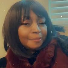 Bernadette Gardner's Instagram, Twitter & Facebook