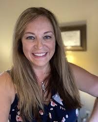 Meredith Fields's Instagram, Twitter & Facebook