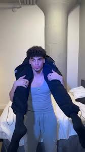 @valentinopapiis video Tweet