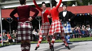 Hán tự form of tô cách lan (scotland). ä¼ ç»Ÿçš„è‹æ ¼å…°è¿åŠ¨ä¼šåœ¨é«˜åœ°é›†ä¼š