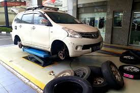 Untuk masalah harga ban mobil gt radial dibanderol dengan beberapa varian harga yang tergantung dari tipe dan jenis beserta ukurannya. Mulai Rp 700 Ribuan Berikut Daftar Harga Dan Pilihan Ban Bridgestone Buat Toyota Avanza Gridoto Com