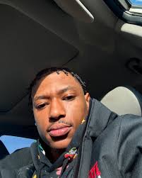 Dueces 2024… ball up Top👨🏽‍🦯‍➡️💫