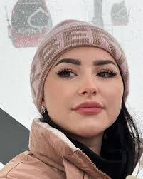 Anna Paul's Instagram, Twitter & Facebook