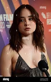 Hattie Snyder's Instagram, Twitter & Facebook