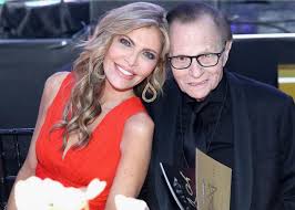 Looks like he has been digging gold all these years. Larry King 85 Files For Divorce From Wife 7 But Will He Be Able To Resist Yet Another Nuptial Everything Zoomer