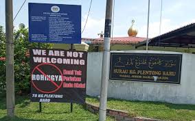 Apa waktu sholat hari ini kota kinabalu? Pasir Gudang Mp Slams Anti Rohingya Banner At Johor Surau Free Malaysia Today Fmt