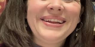 Carrie Carnes's Instagram, Twitter & Facebook