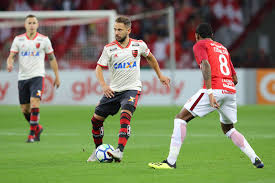 Já o internacional faz mistério para o duelo no maracanã, mas o técnico abel braga encaminha time com rodinei, zé gabriel e volta de patrick. Veja Fotos De Internacional X Flamengo No Brasileirao Gazeta Esportiva