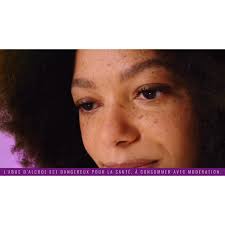 So good to see Somersby posters up all over France. Shot by the super  talented @andreainsworth @agentatlarge Drinks Stylist  @elizabairdfoodanddrinkstylist Lighting @mblackwoodphoto Production  @stink.prague Apparently the TVCs we shot for French TV