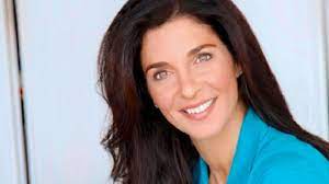 Η ηθοποιός σώθηκε από θαύμα έπειτα από τροχαίο! Eytyxia Melh Sobaro Troxaio Gia Thn H8opoio Ths Seiras 8 Le3eis H Sygklonistikh Perigrafh Ths