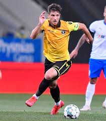 Cu cine vor tine suporterii lui csu craiova cand concitadina ei va fi si ea in liga i? Super Lovituri Date De Craiova In Ultimele Ore De Achizitii Inlocuitori Pentru Koljic Si Mihaila Dar Si O Lovitura Pentru Fcsb Pe Piata Transferurilor Sport Ro