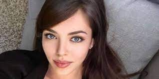 Son olarak bay yanlış dizisinde şebnem karakterine hayat vermiştir. Hakan Sabanci Ve Aygun Aydin Arasinda Sular Durulmuyor Turkuaz Gazetesi Istanbul Haber