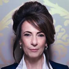 Holding On to the Air: An Autobiography: Farrell, Suzanne, Bentley, Toni:  9780813025933: Amazon.com: Books