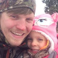 Leslie Kearns's Instagram, Twitter & Facebook